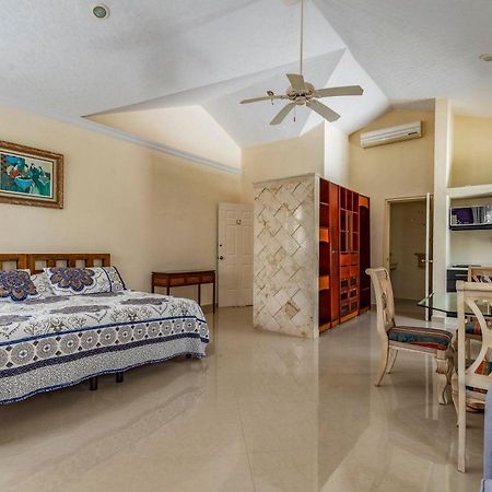 Casona Del Sol Apartment Cancun Exterior photo